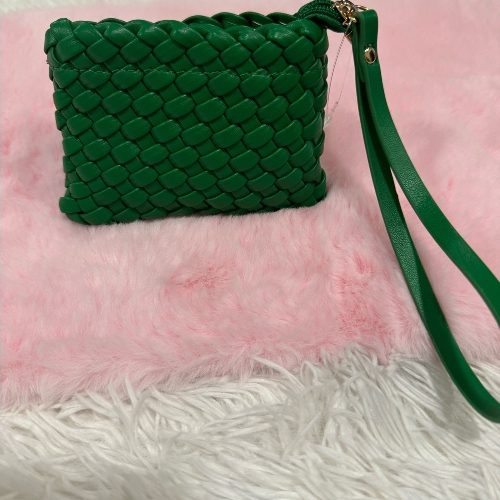 RÉMI REID 
Woven Mini Coin Purse - Vegan leather